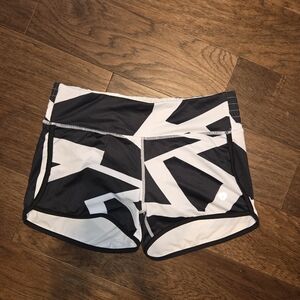 Black and White Women's Athletic Shorts Size Medium Colossem, Lined